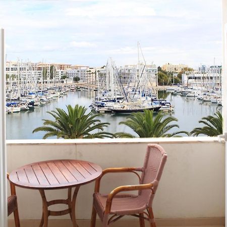 Lagos Main Avenue Studio With Marina View Balcony 外观 照片